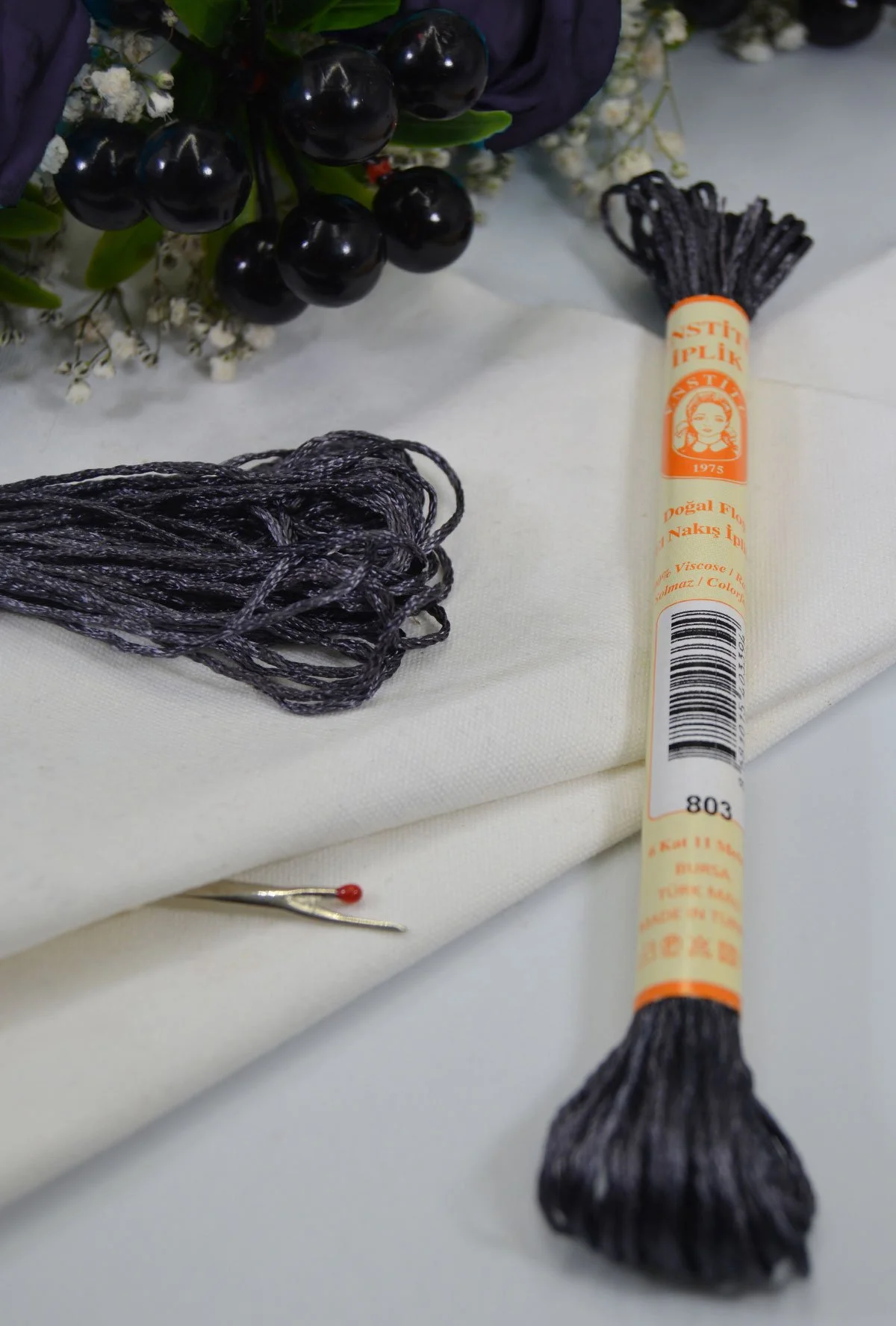 Floş El Nakış İpi Gri · 803